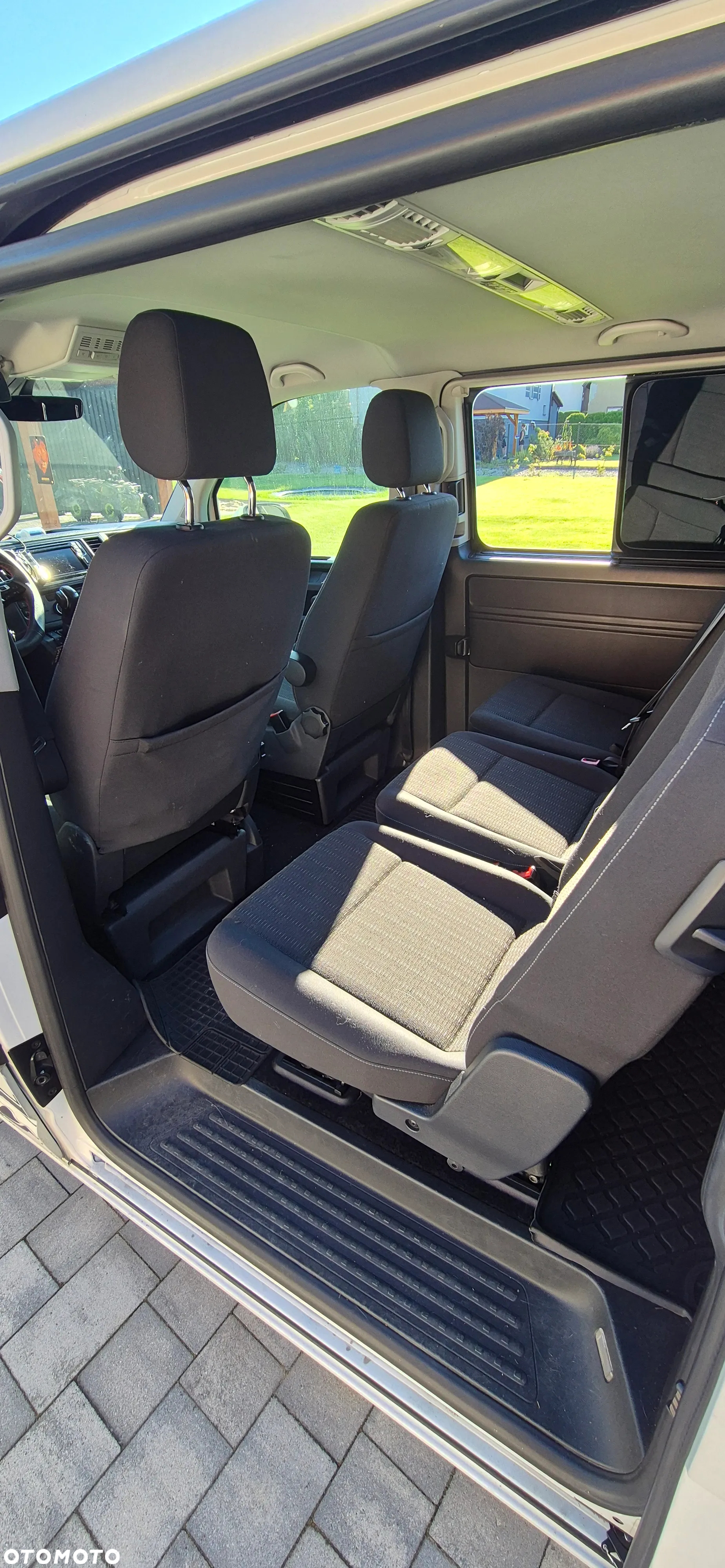 Volkswagen Caravelle 2.0 TDI L2 Trendline 4Motion DSG - 15