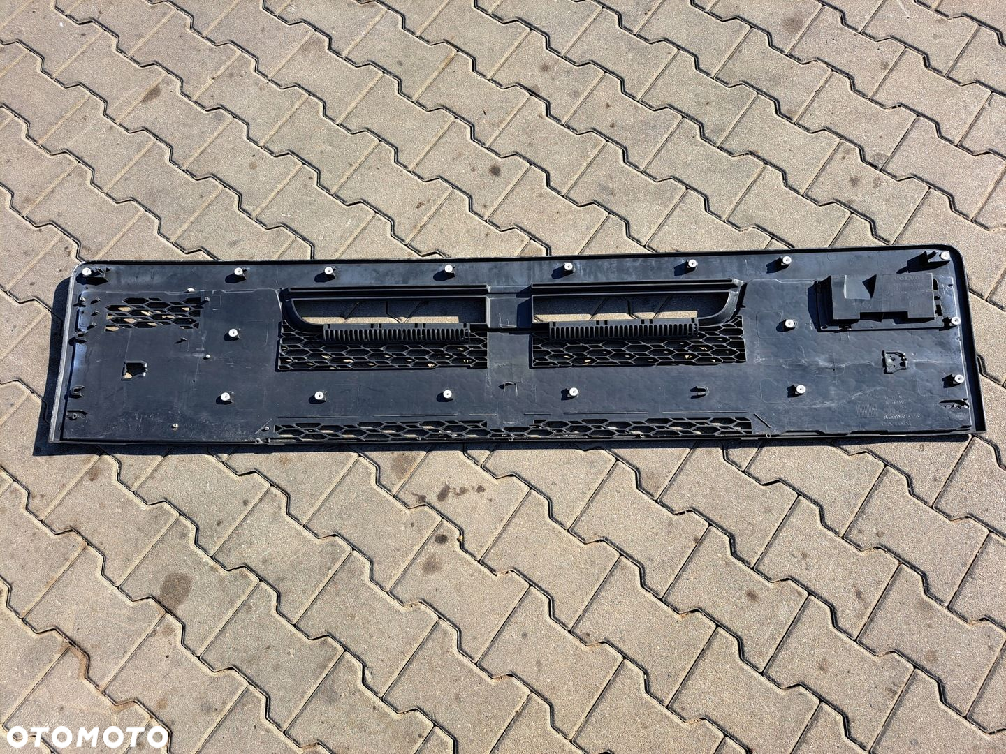ATRAPA GRILL MASKA KRATKA CHŁODNICY PRZÓD VOLVO FH 4 - 7
