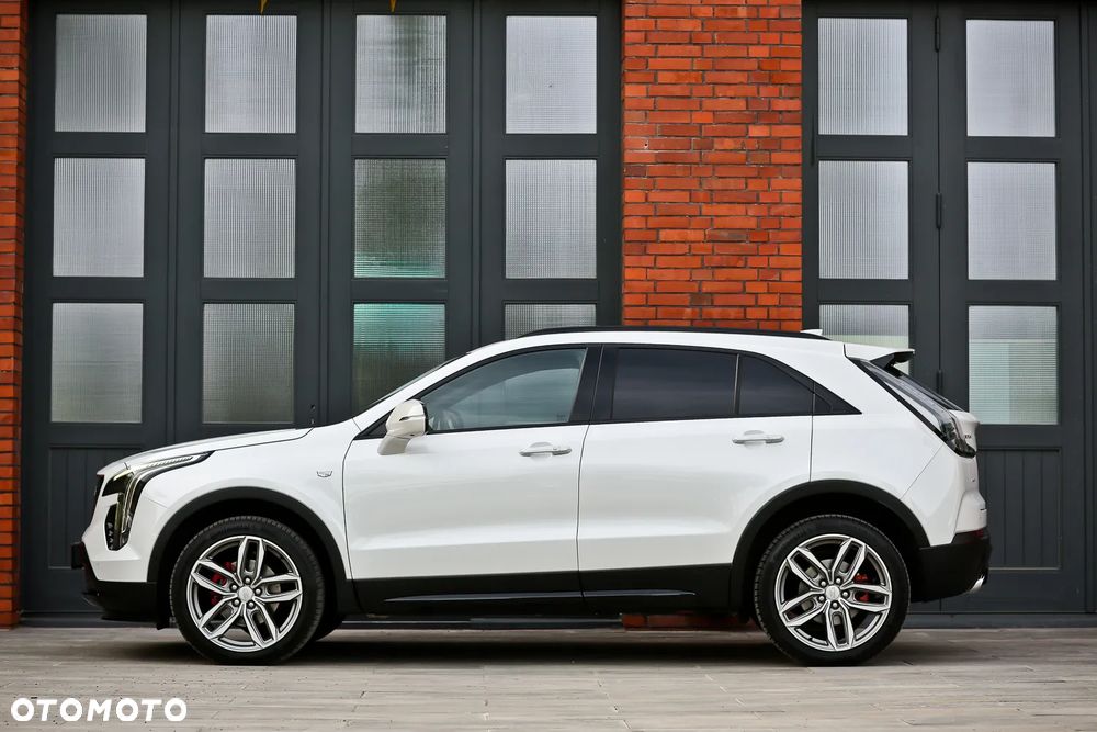 Cadillac XT4 350D AWD Launch Edition Sport - 10