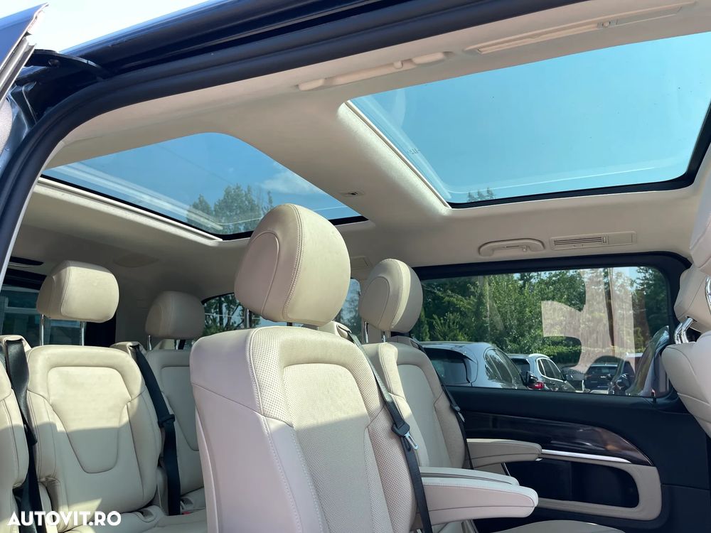 Mercedes-Benz V 300 d Lang 4Matic 9G-TRONIC Exclusive - 11