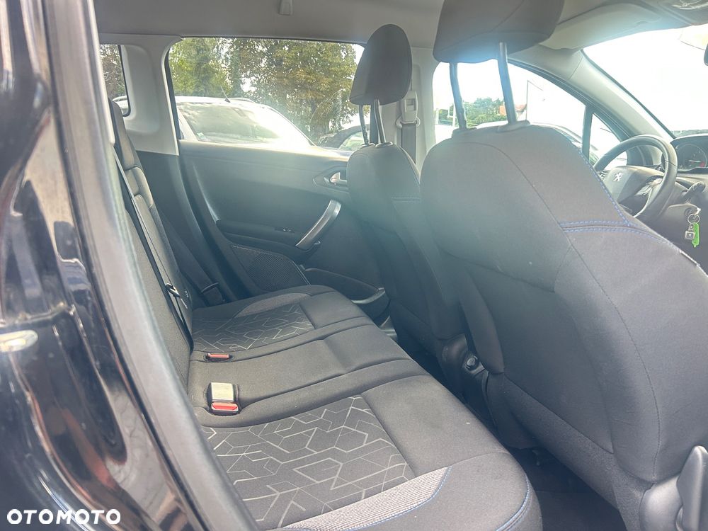 Peugeot 2008 1.2 Pure Tech GPF Crossway S&S EAT6 - 12