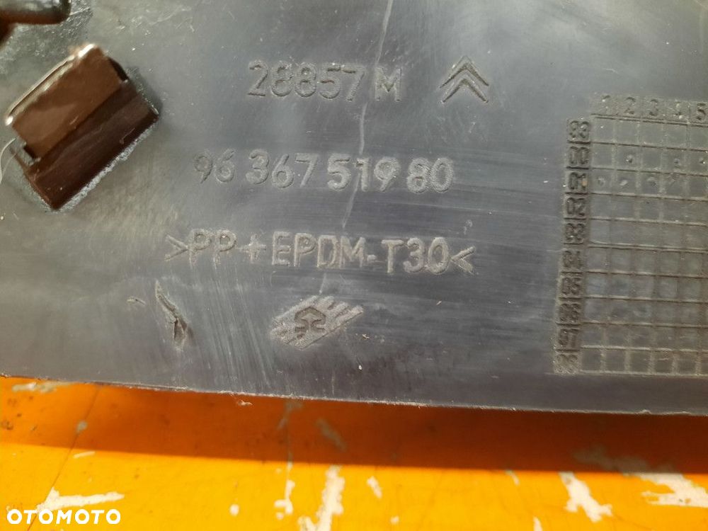 CITROEN C5 01-08 ATRAPA / GRILL 9636751980 - 9