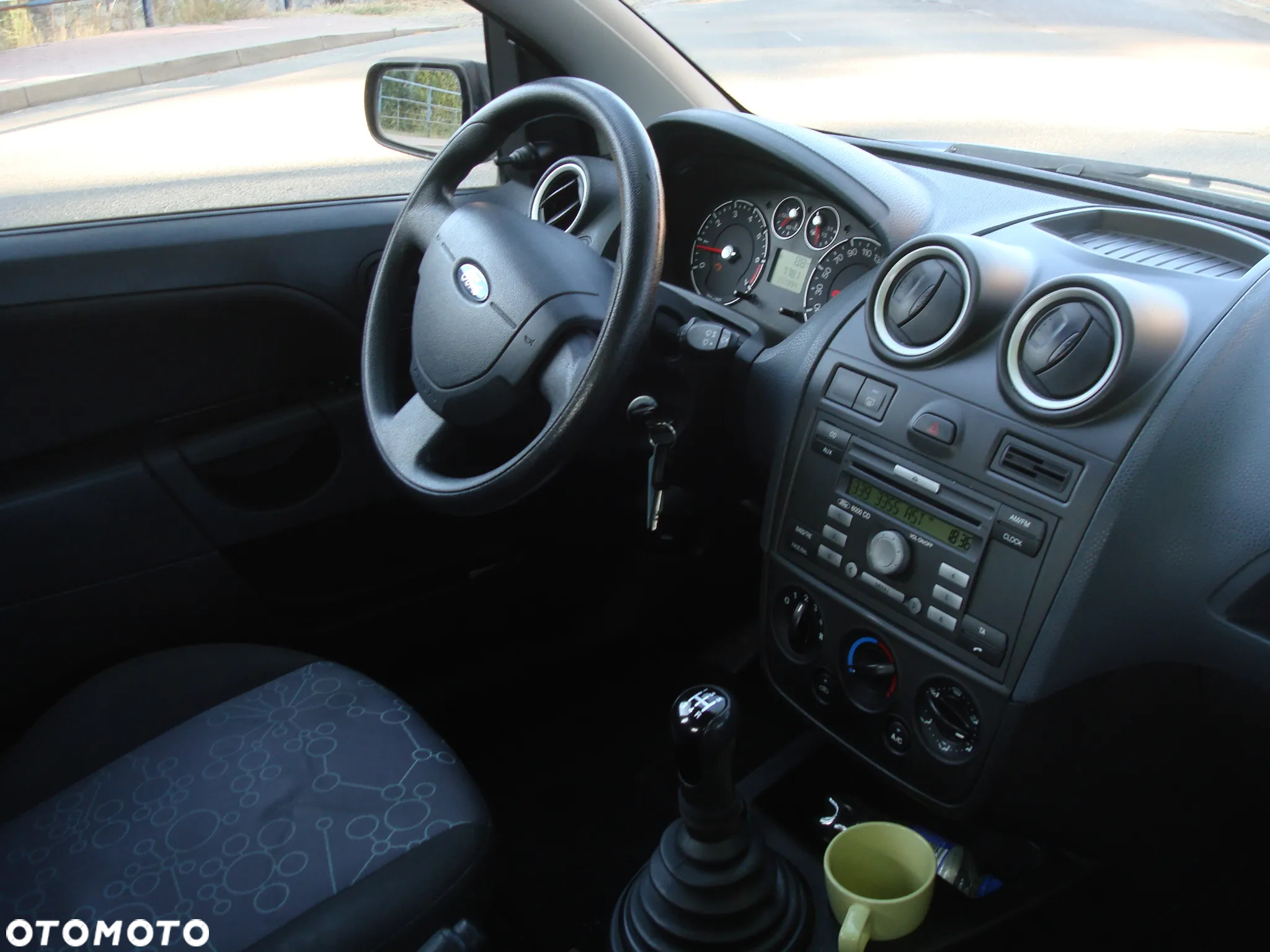 Ford Fiesta 1.25 Ambiente - 17