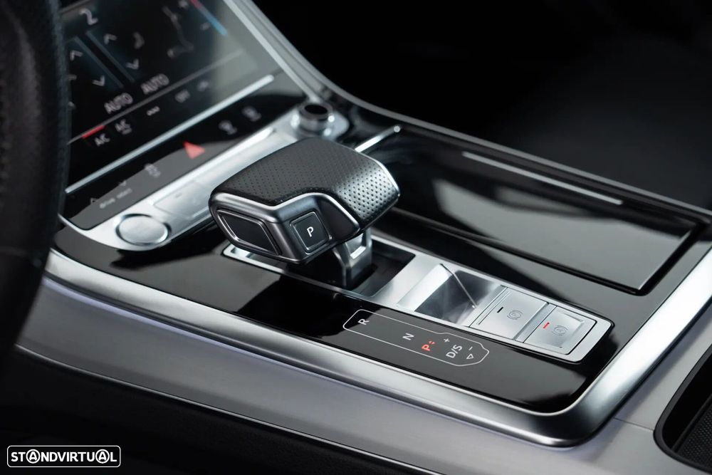 Audi Q8 50 TDI quattro Tiptronic - 25