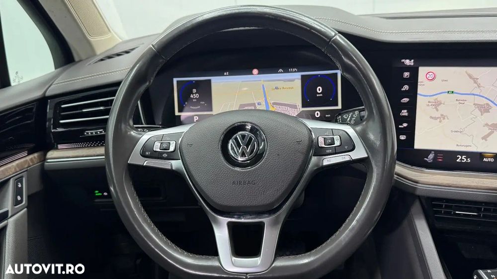 Volkswagen Touareg - 15