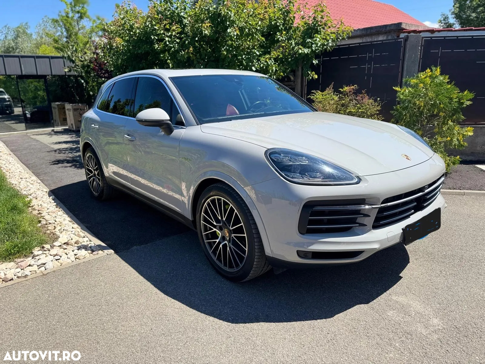 Porsche Cayenne - 4