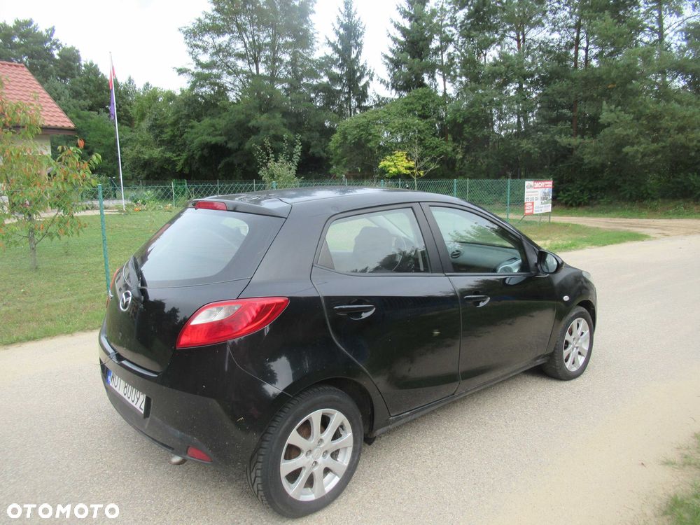 Mazda 2 - 6