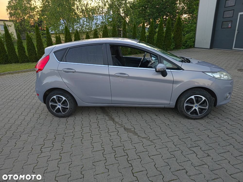 Ford Fiesta 1.25 Titanium EU5 - 3