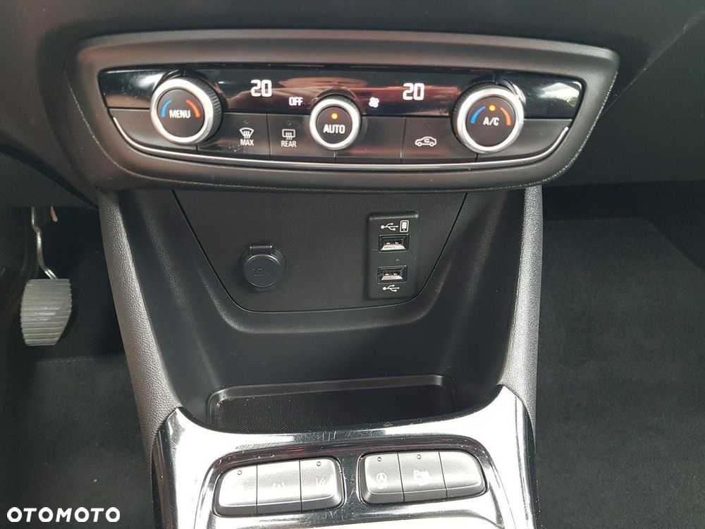 Opel Crossland X 1.2 Start/Stop Innovation - 19