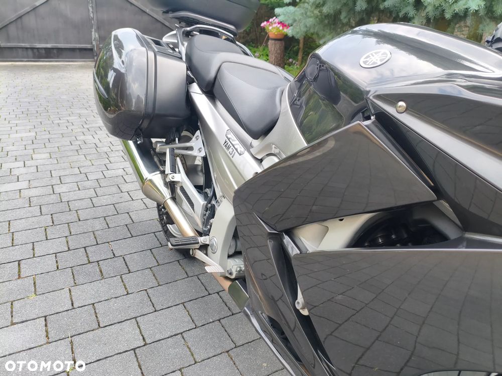 Yamaha FJR - 17