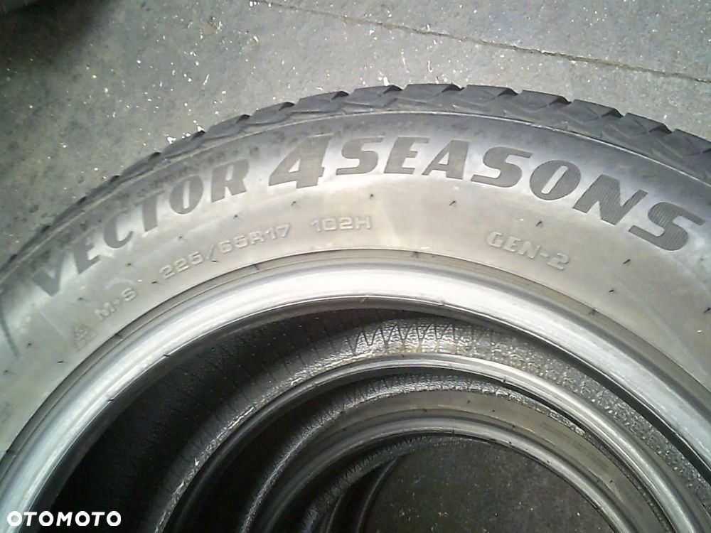 2x GOODYEAR Vector 4Seasons Gen2 225/65R17 6,7mm 2023 - 3
