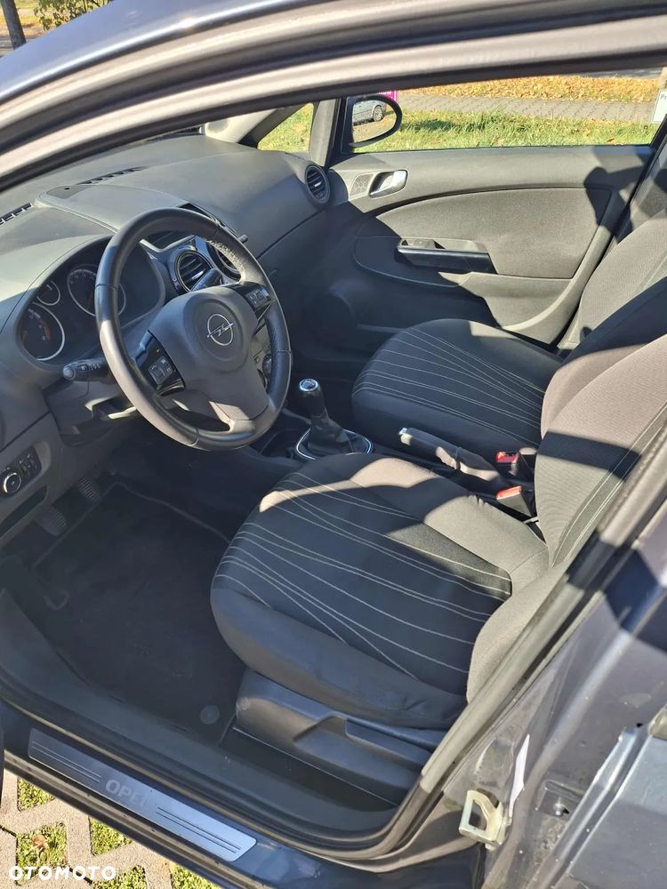 Opel Corsa 1.4 16V Color Edition - 7