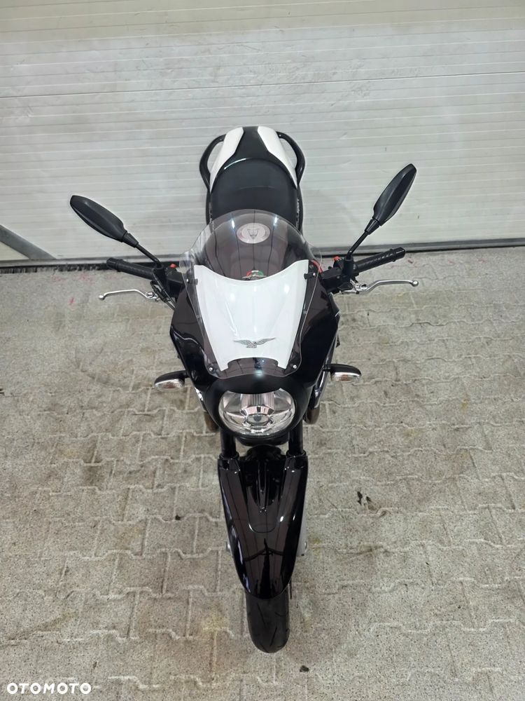 Moto Guzzi 1200 - 23