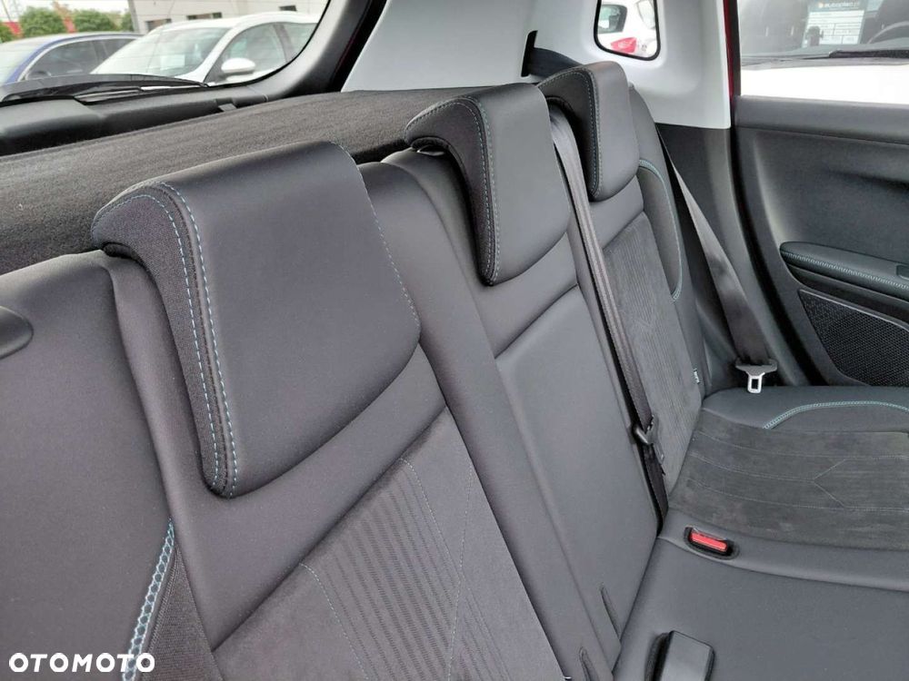 Peugeot 2008 - 24