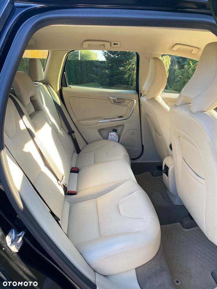 Volvo XC 60 D4 Drive-E Base - 24