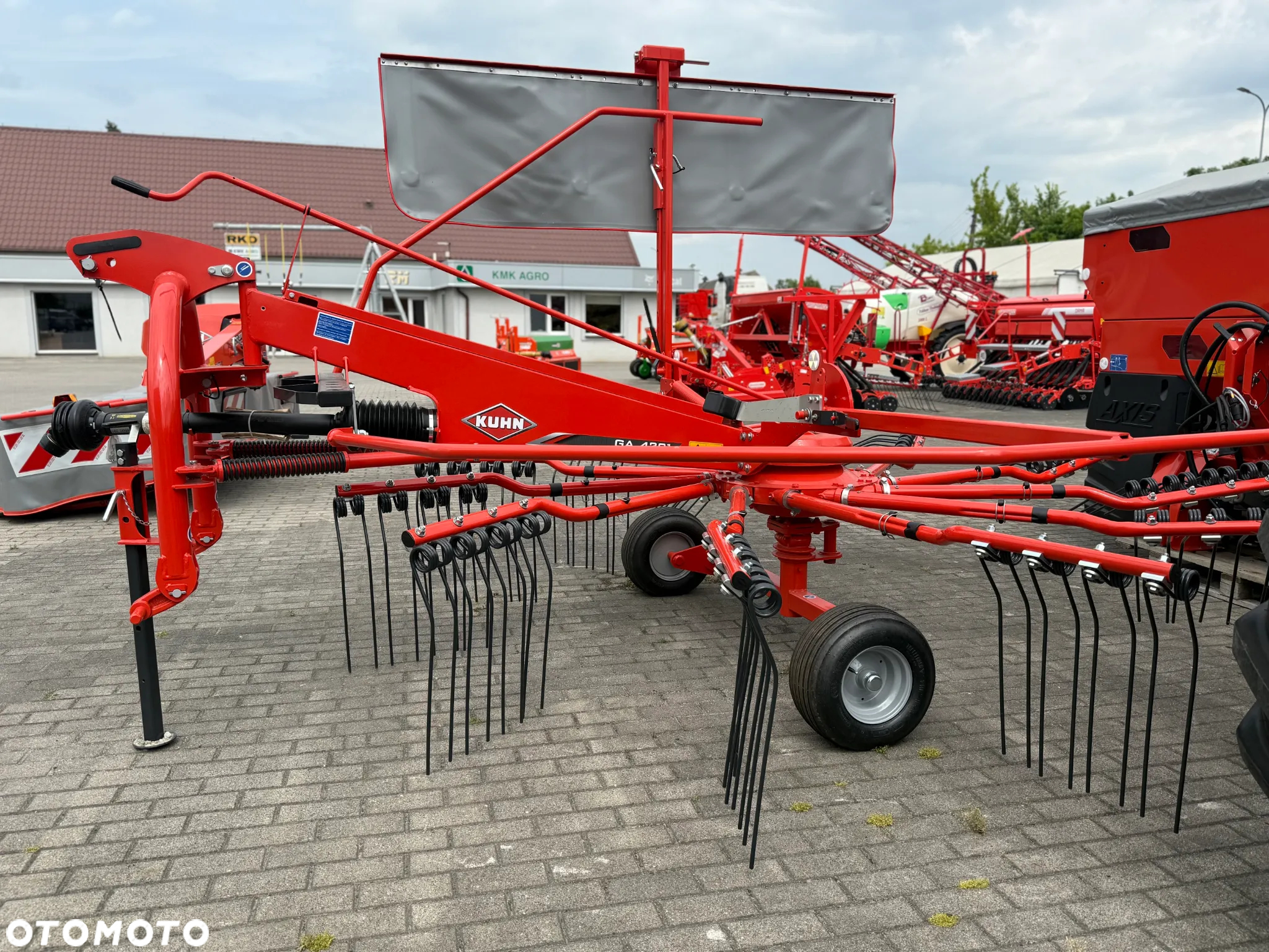 Kuhn Zgrabiarka jednokaruzelowa KUHN 4201 - 5