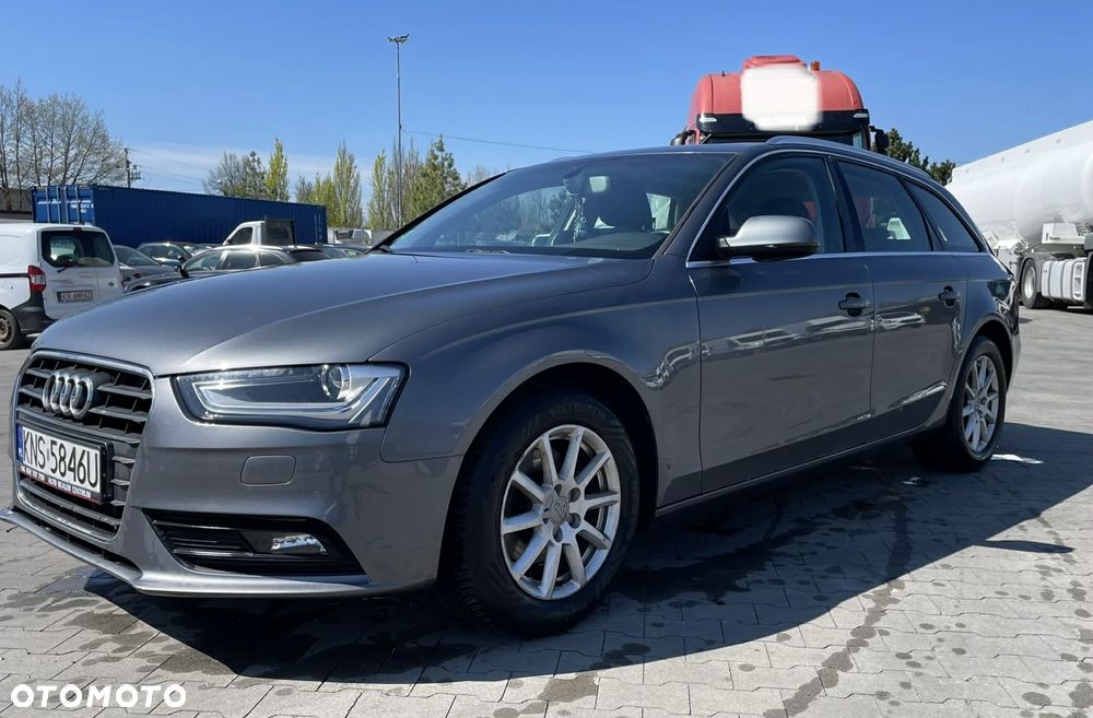 Audi A4 Avant 2.0 TDI DPF multitronic Attraction - 2