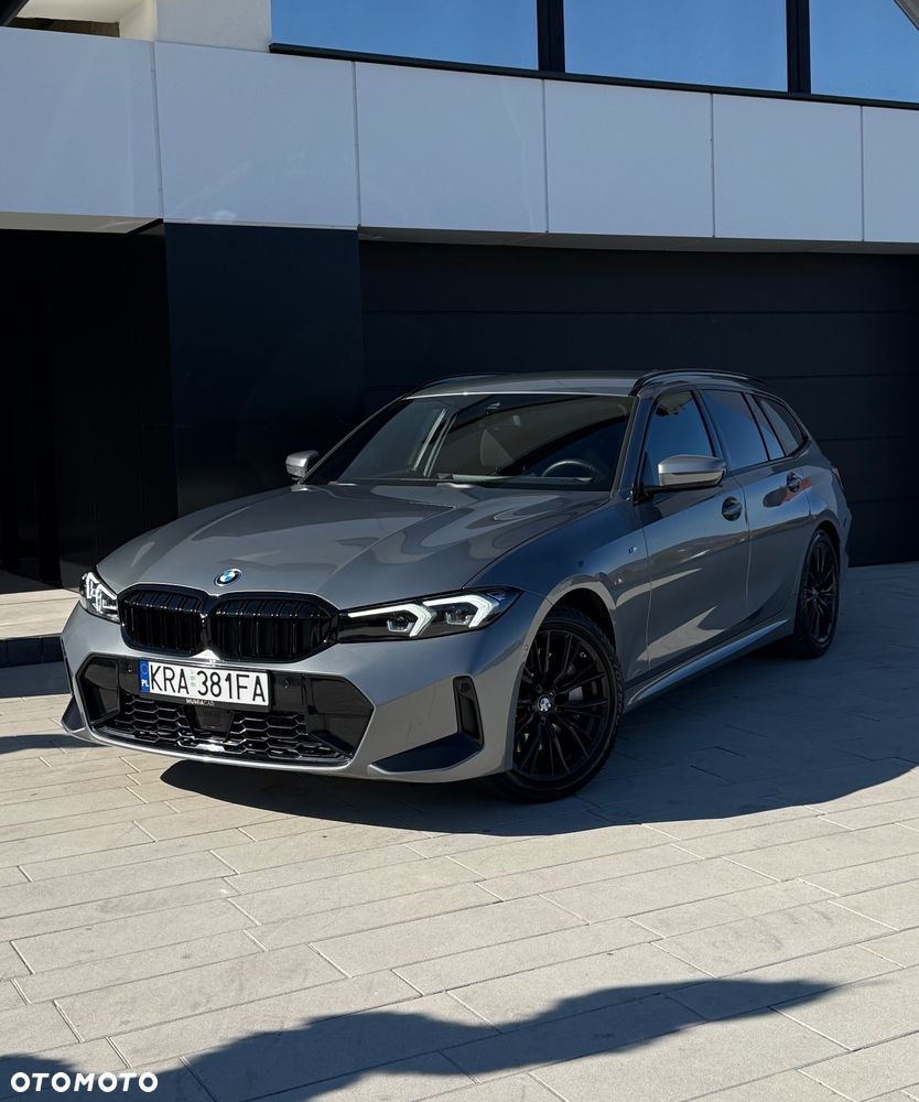 BMW Seria 3 330i xDrive M Sport - 1