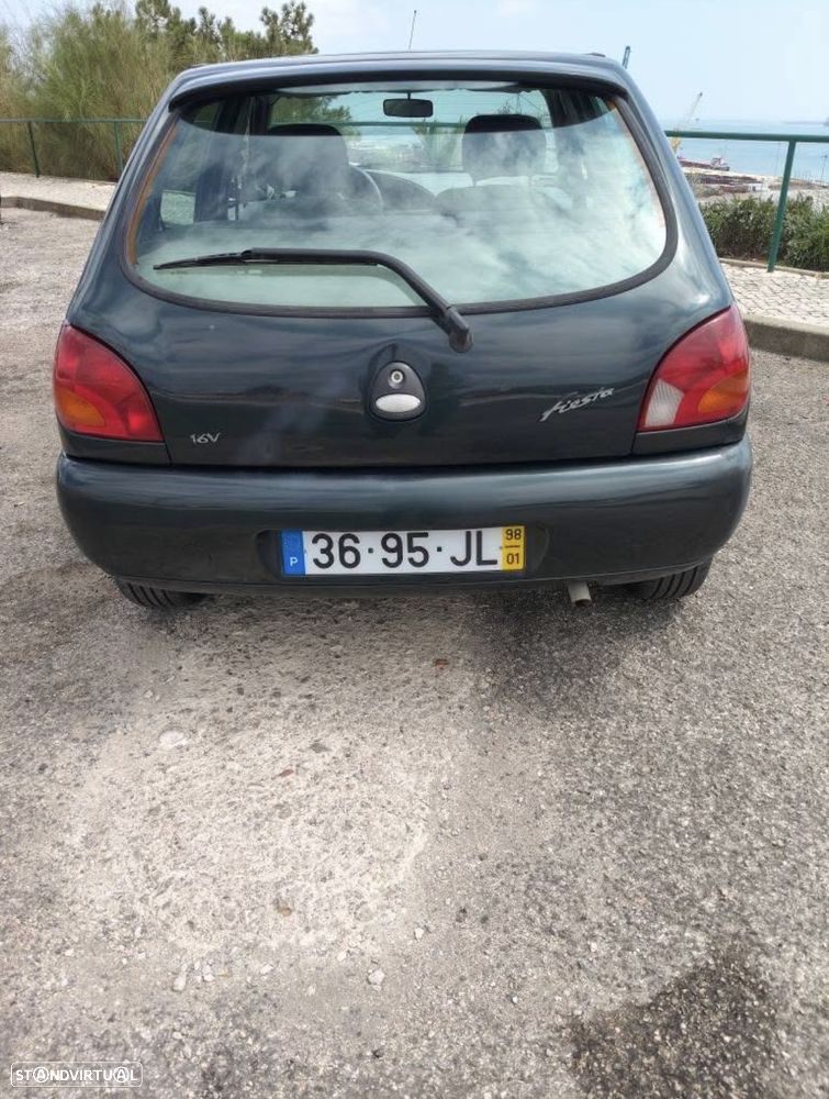 Ford Fiesta 1.25 Techno - 4