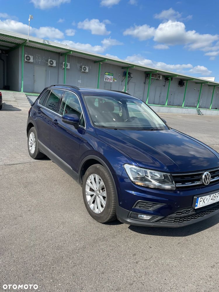 Volkswagen Tiguan - 1
