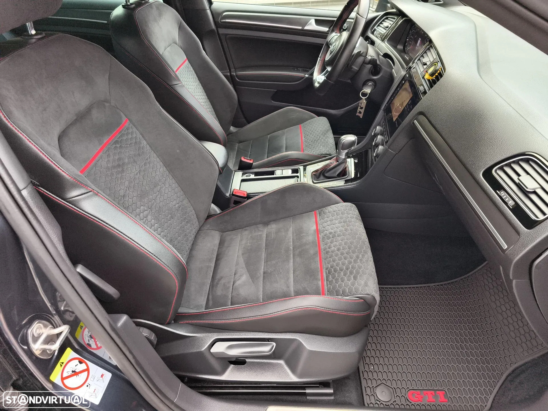 VW Golf 2.0 TSi GTi DSG Performance - 18