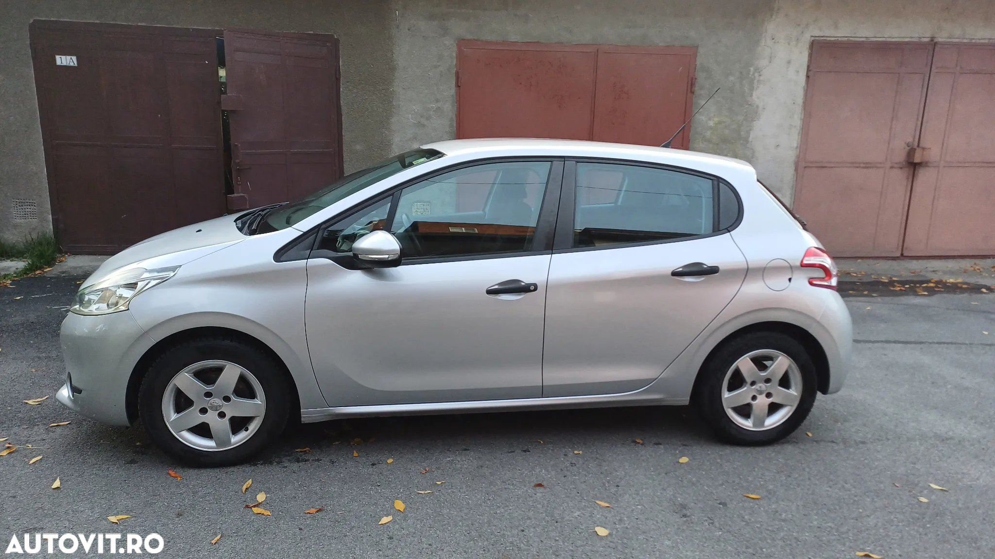 Peugeot 208 - 11