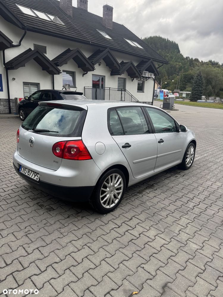 Volkswagen Golf - 2