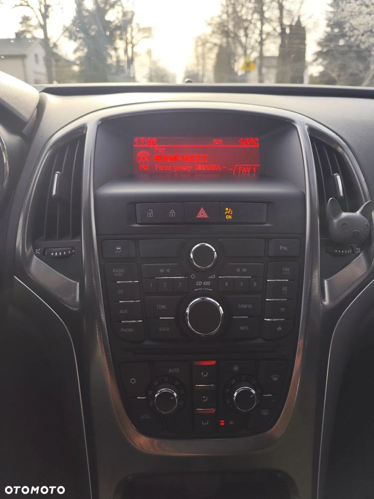 Opel Astra 1.4 T Cosmo S&S - 32