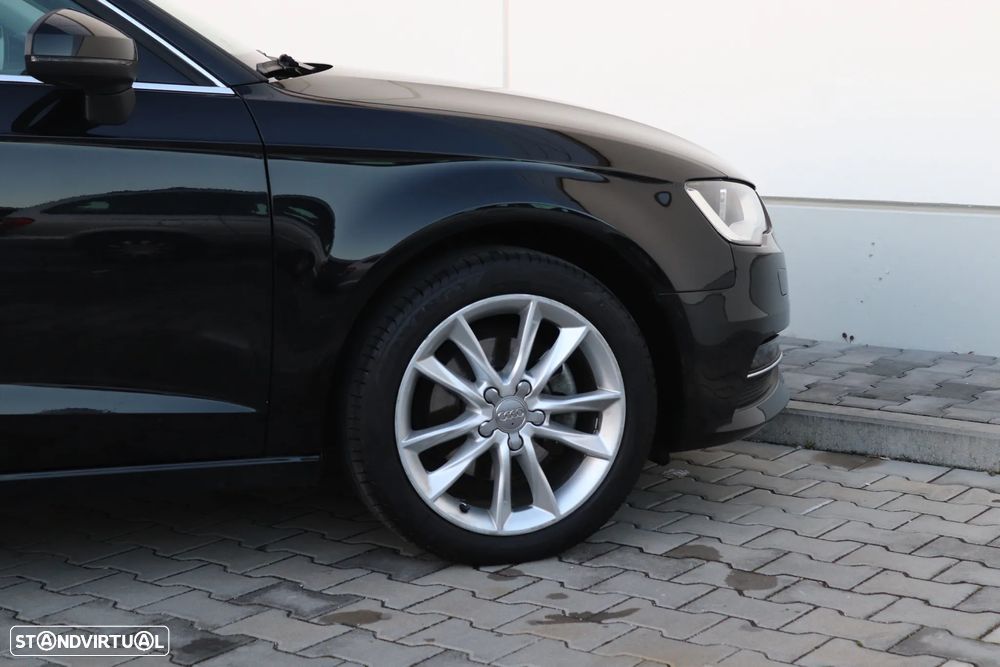 Audi A3 Sportback 1.6 TDI Advance S tronic - 20
