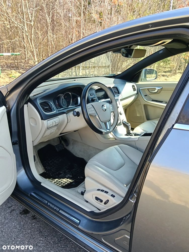 Volvo S60 D3 Geartronic Momentum - 13