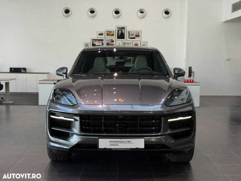 Porsche Cayenne - 4