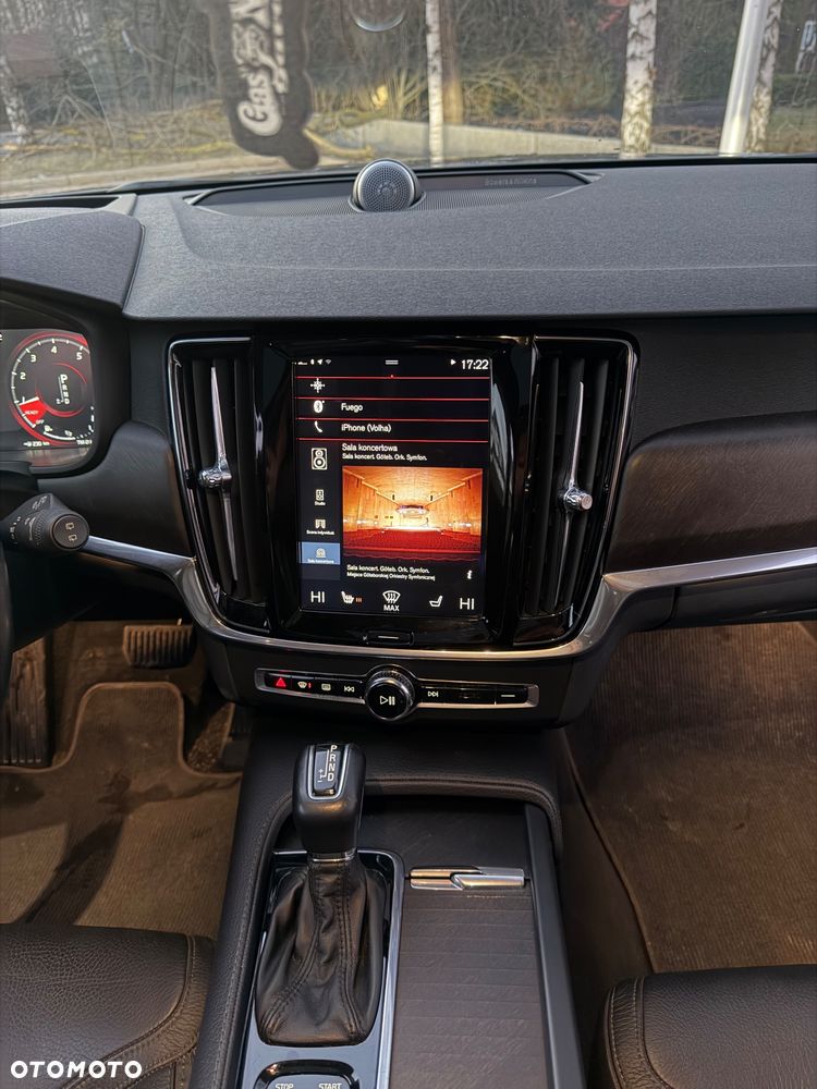 Volvo V90 Cross Country T6 AWD - 23