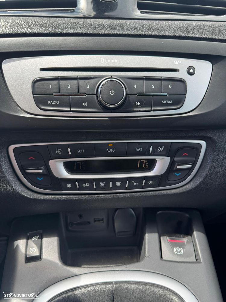 Renault Grand Scénic 1.5 dCi Bose Edition 7L - 33