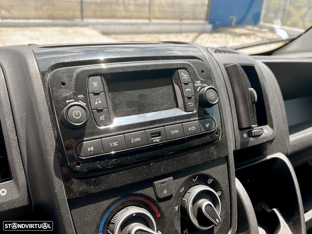 Peugeot Boxer 2.2 BlueHDi 165 S&S 335 L2H2 - 14