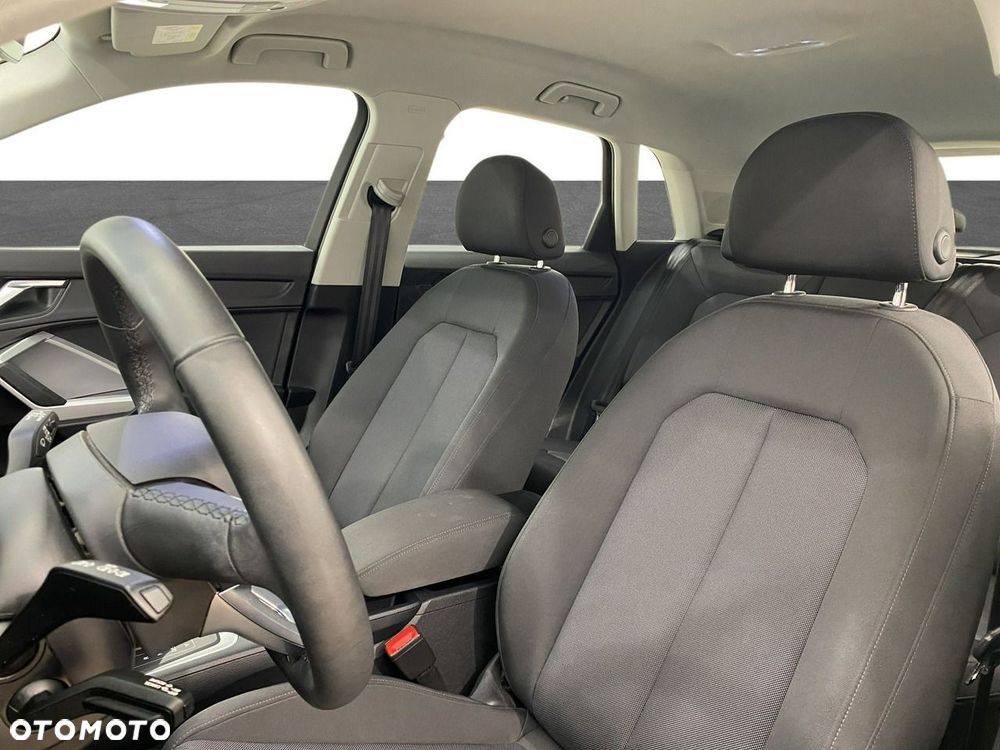 Audi Q3 - 11
