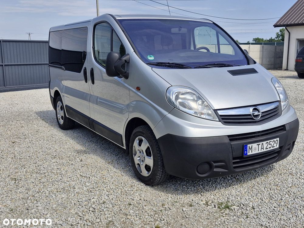 Opel Vivaro - 2