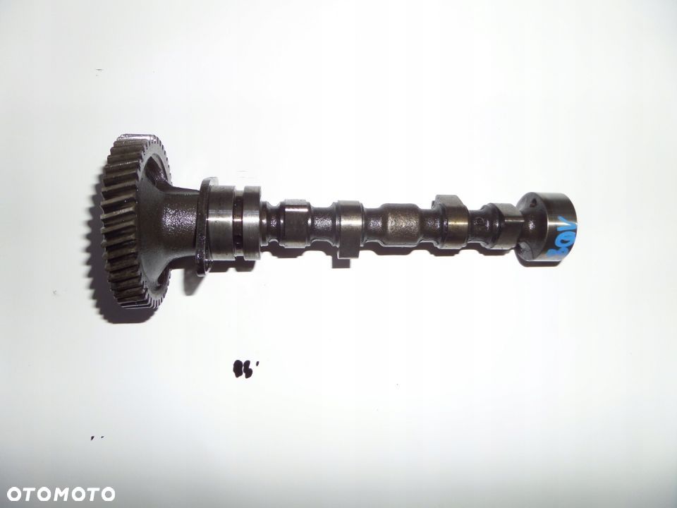 10834 Wałek rozrządu Z402 KUBOTA AIXAM - 1