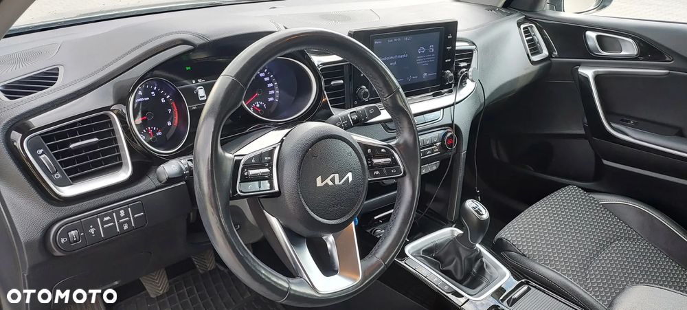 Kia Ceed 1.5 T-GDI L - 17