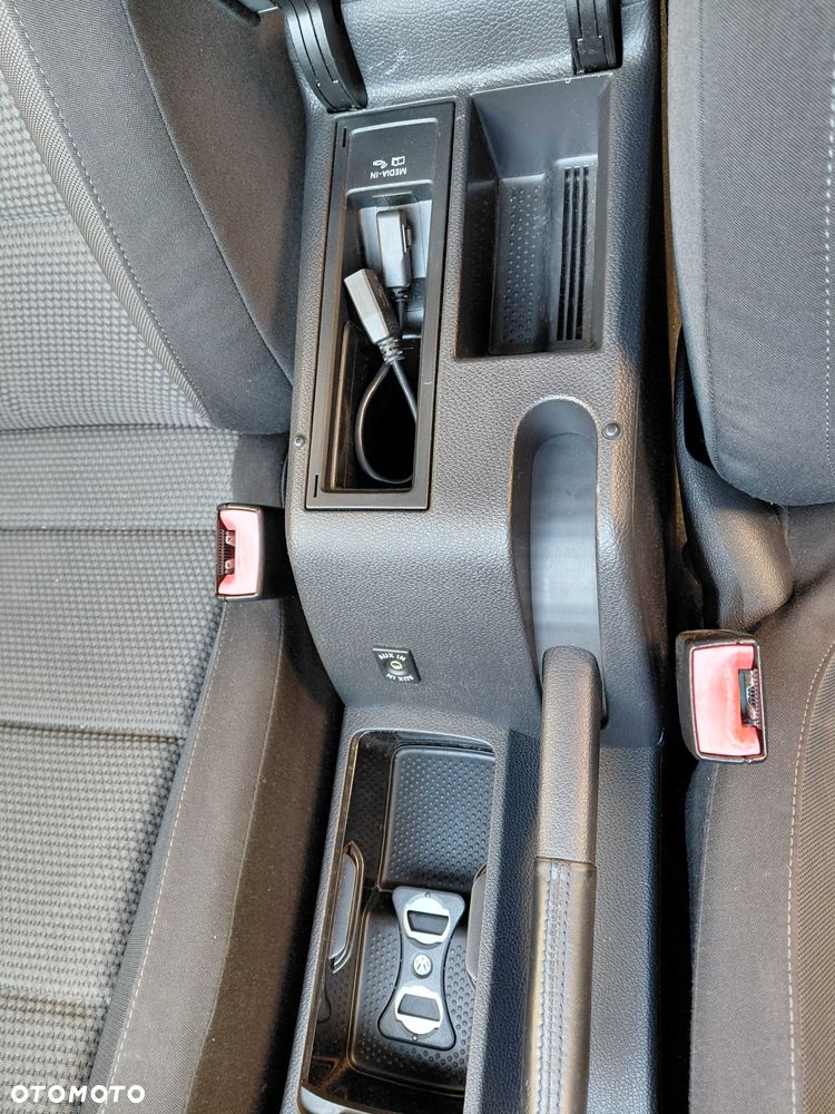 Volkswagen Golf - 13