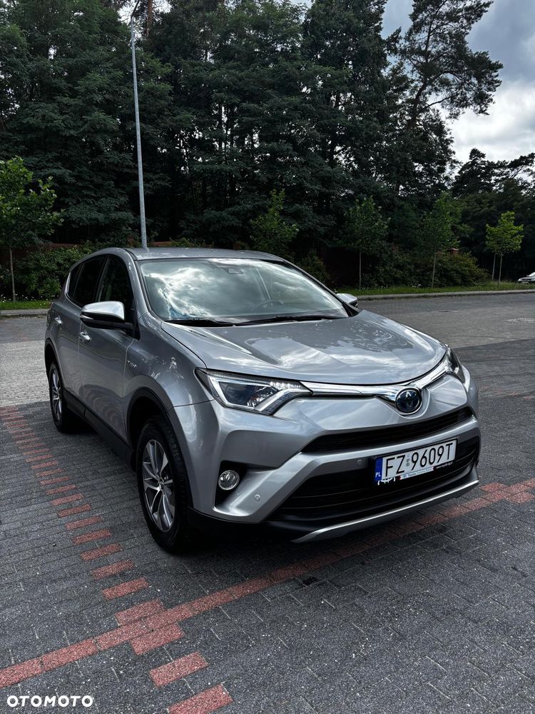 Toyota RAV4 - 2
