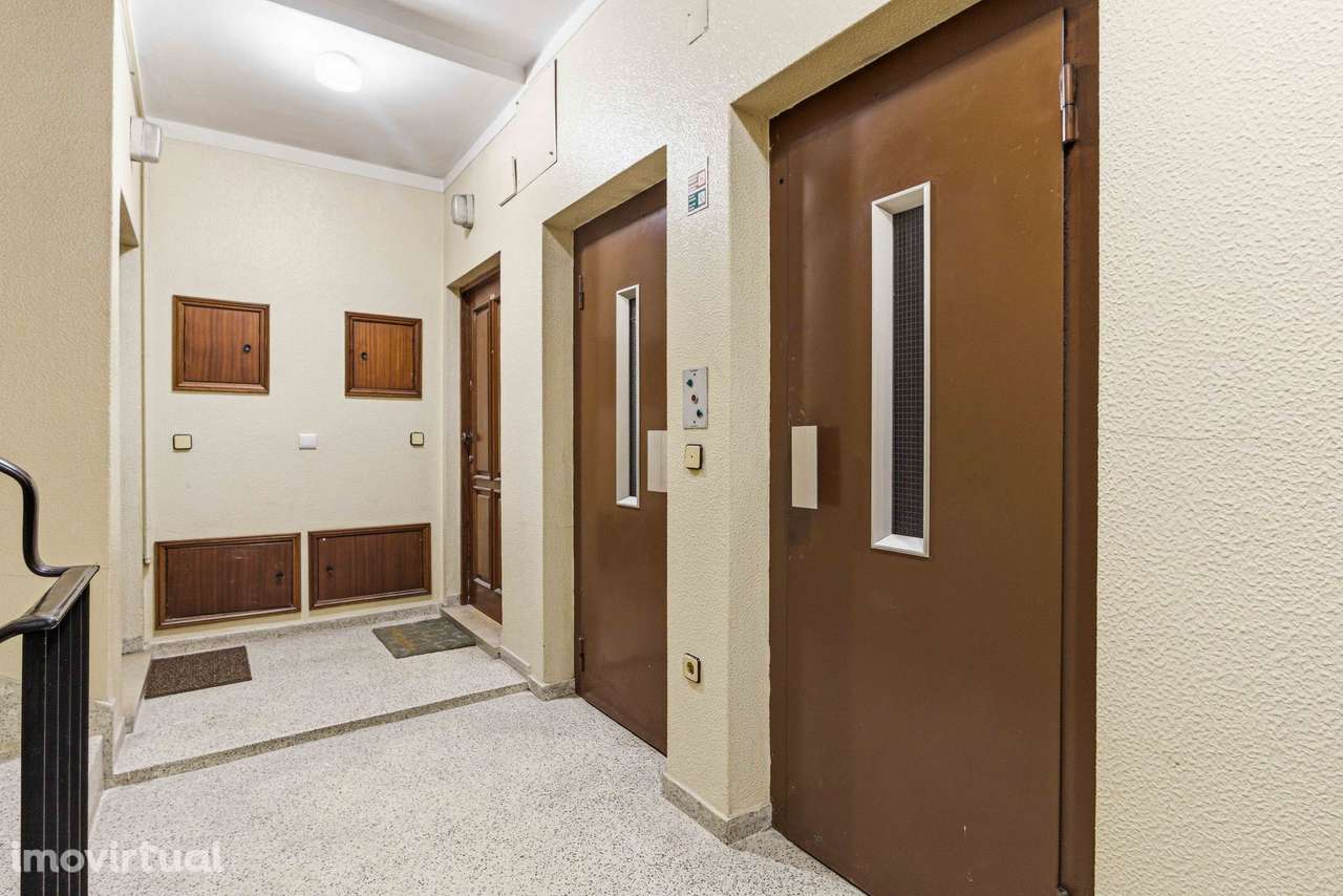 T1+1 com lugar de garagem | Próximo da Boavista e Casa da Música - Grande imagem: 2/14