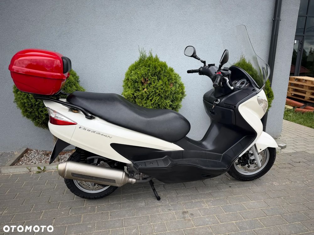 Suzuki Burgman - 4