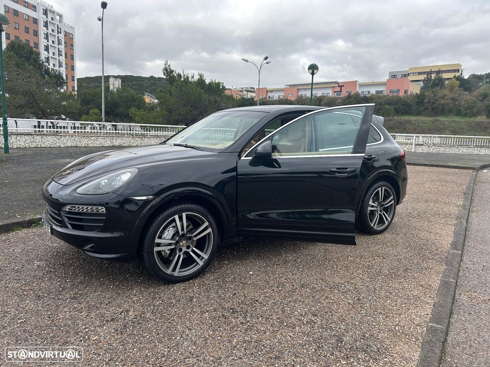 Porsche Cayenne S - 25