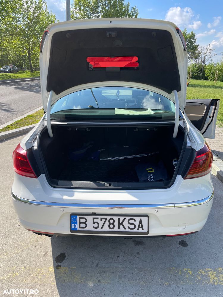 Volkswagen Passat CC - 8