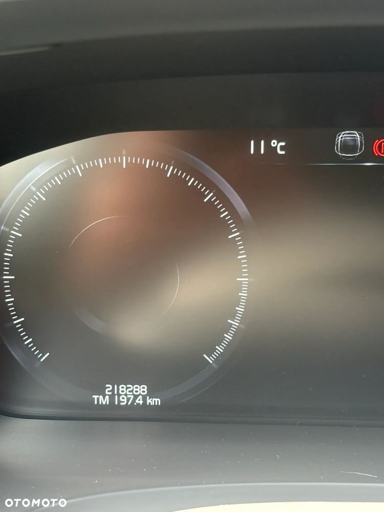Volvo V90 Cross Country D5 AWD - 30