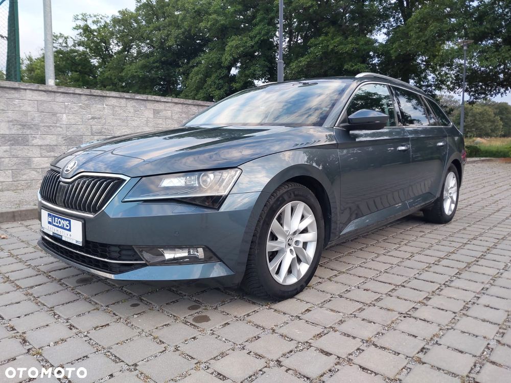 Skoda Superb 2.0 TDI DSG Ambition - 1