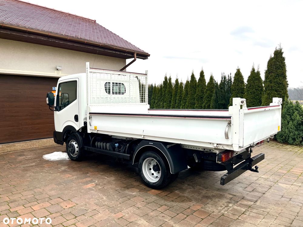 Nissan Cabstar NT400 - 4