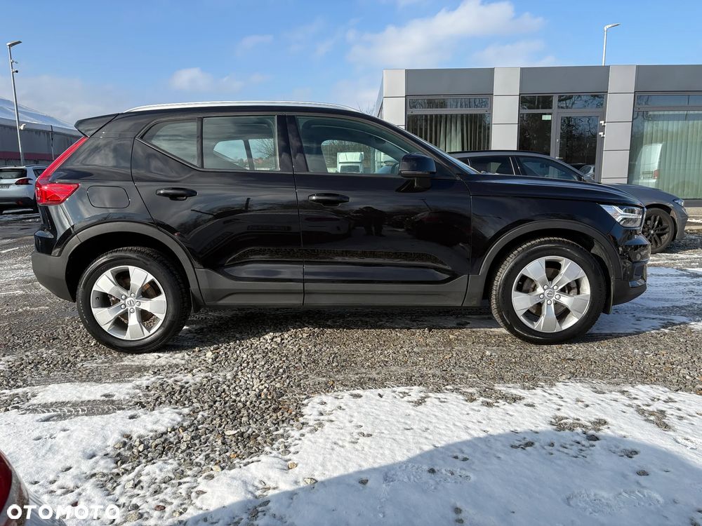 Volvo XC 40 D3 Momentum Pro - 4