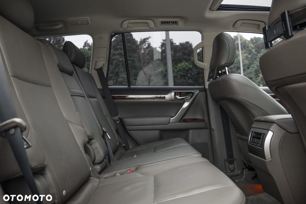Lexus GX - 15