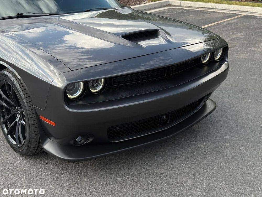 Dodge Challenger - 3